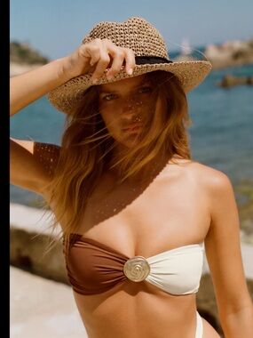 Zara hat with contrasting band